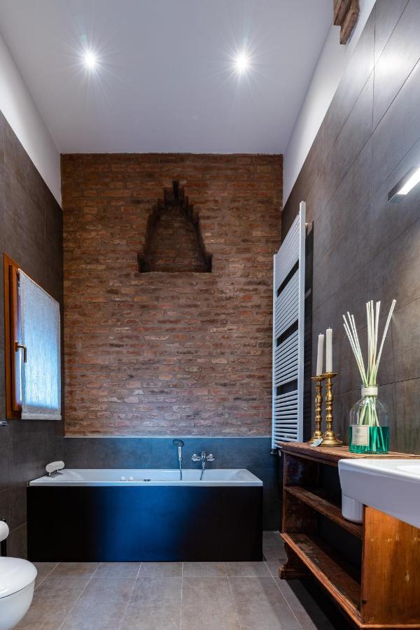 Sacrati 39 Apartment แฟร์รารา ภายนอก รูปภาพ